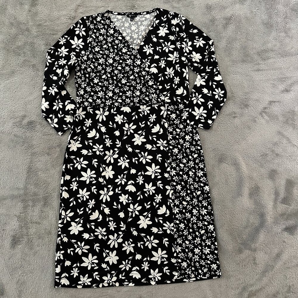 Talbots Black White Floral Wrap Style Dress Women's MEDIUM 3/4 Sleeve